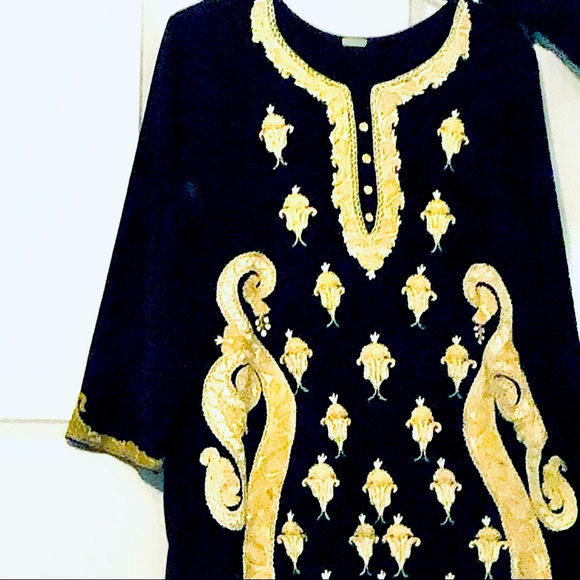 2 Piece Pakistani Shalwar Kameez Black with Yellow/Cream Kashmiri Embroidery - Picture 2 of 11